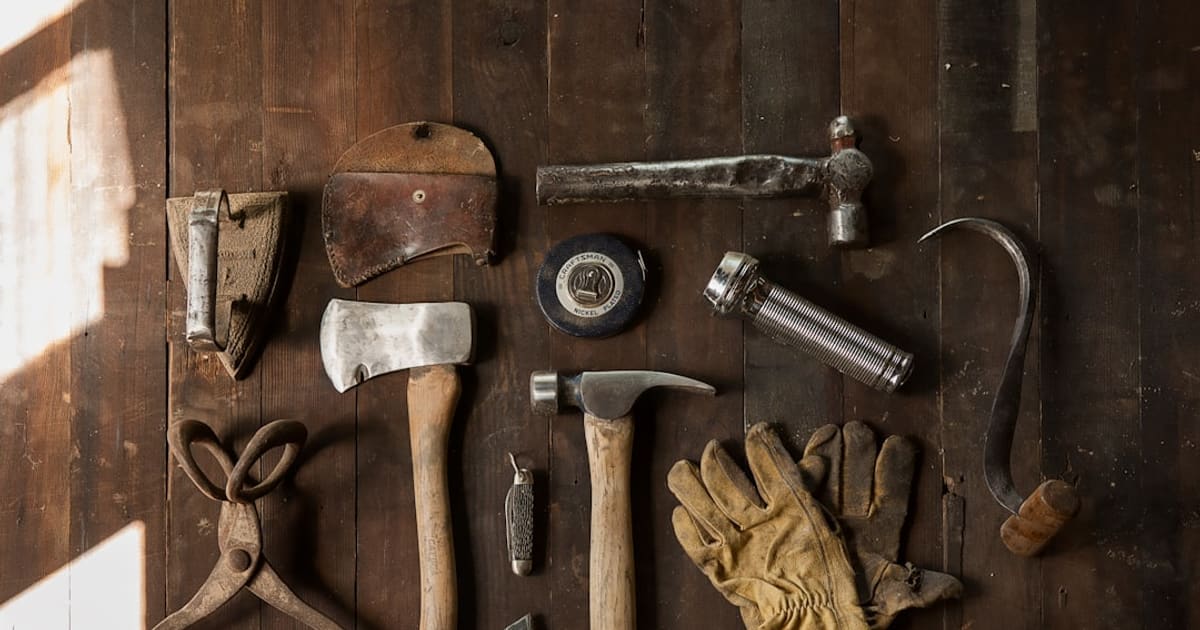 Basic Home Tool Kit Starter Pack (2026): The 10 Tools Every Rental Needs