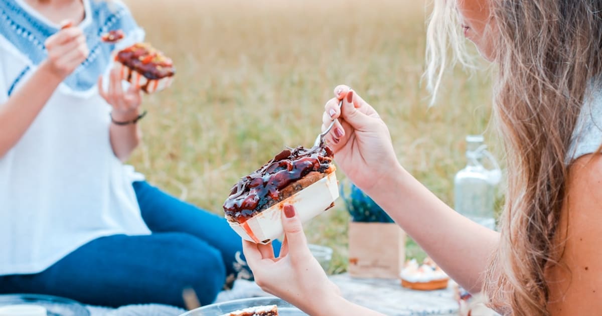 Tailgate Starter Pack (2026): 5 Things for Your First Game-Day Party